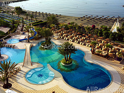 Four Seasons Hotel 6